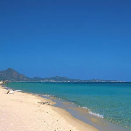 In By Turquoise Beaches 公寓 *